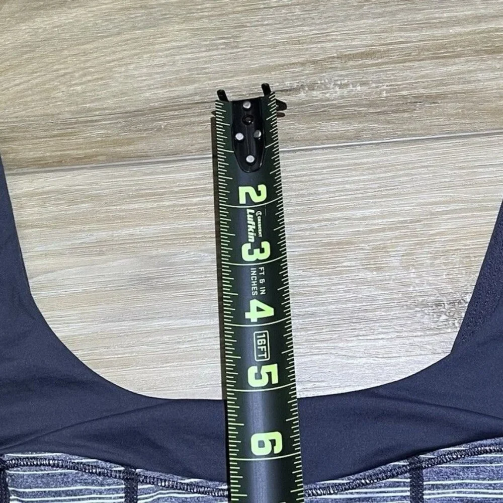 Lululemon Gray Heather Scoop Neck Tank Top - Women Size 4 - Picture 11 of 11